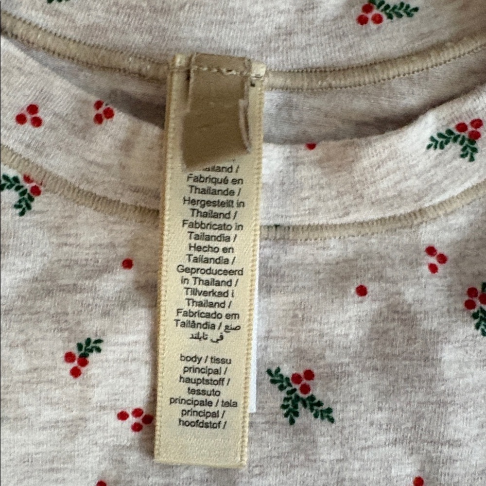 SKIMS Light Heather Floral Long Sleeve Pajama Set Size small. Worn maybe 2X. - Picture 2 of 4